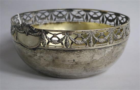 A German 800 standard white metal fruit bowl, stamped Eugen Marcus, 12 oz.